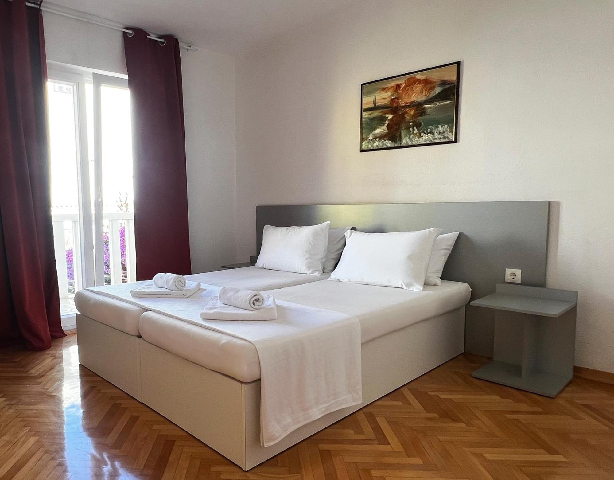 Pansion Palme Apartment ดริเวนิก ภายนอก รูปภาพ