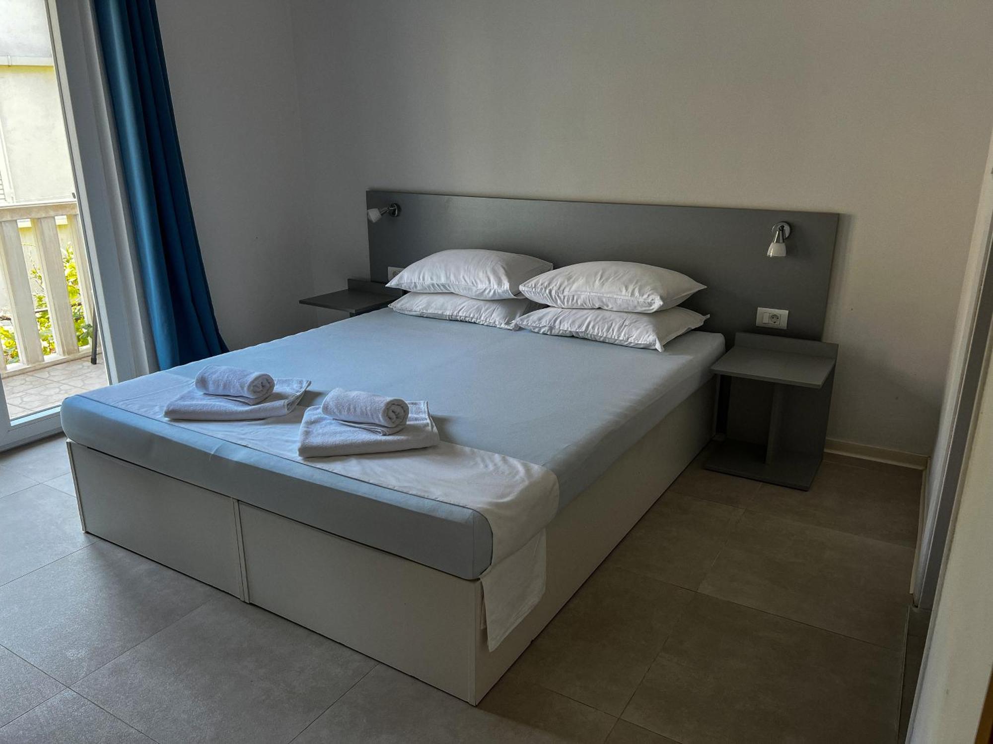Pansion Palme Apartment ดริเวนิก ภายนอก รูปภาพ